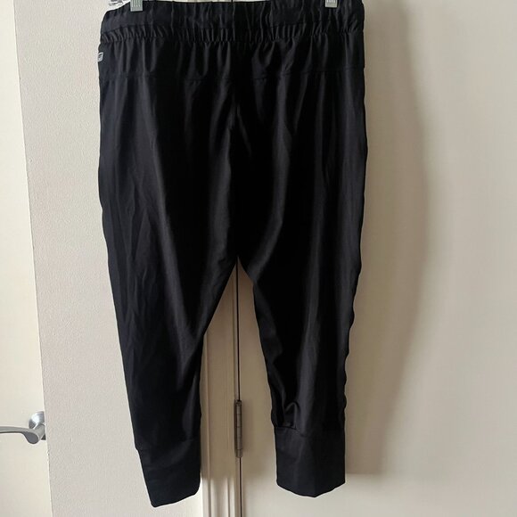 Fabletics Victoria Pants / Black / Small - Picture 6 of 10